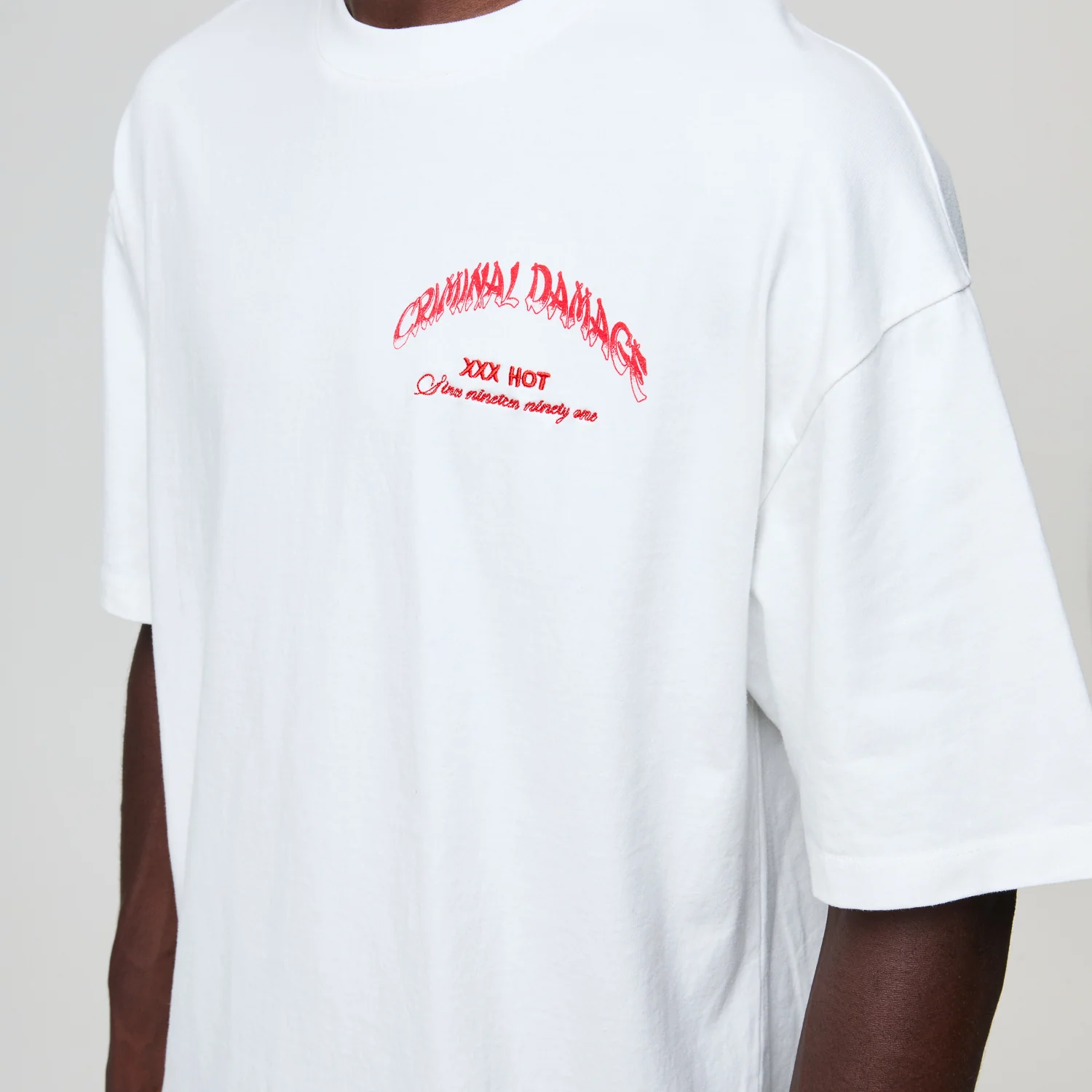 HOT WINGS T-SHIRT - Image 9