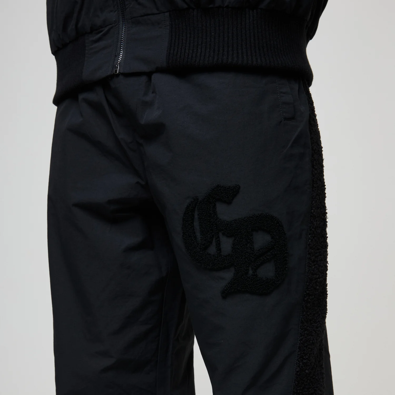 MICRO SHERPA & NYLON TRACK PANT - Image 6